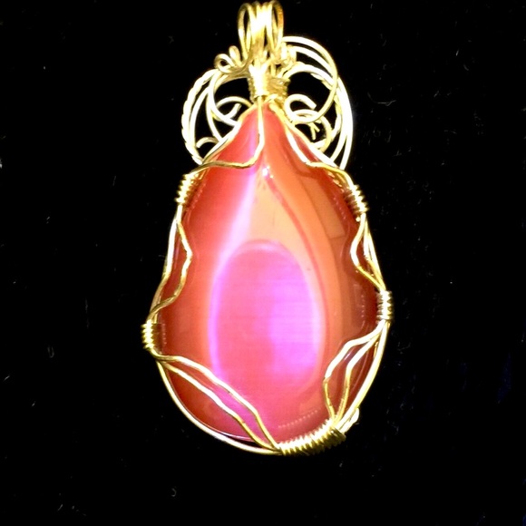 SJC Wire Wrapped Pink Cat’s Eye Pendant - Picture 6 of 8